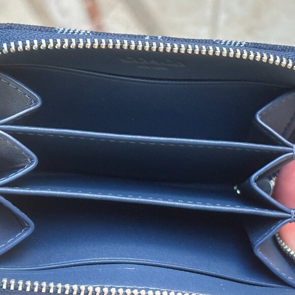 COACH SIGNATURE DENIM SMALL ZIP-AROUND CARD CASE:NWT DEEP BLUE. CAT62 - Picture 9 of 12